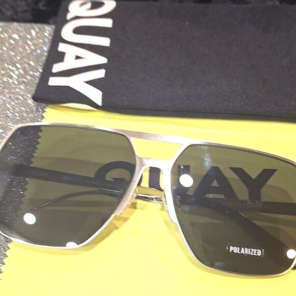 Quay Australia Backstage Pass Square Aviator Polorized Sunglasses - Picture 11 of 14